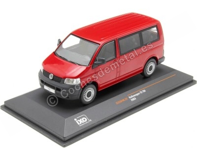 Cochesdemetal.es 2003 Volkswagen T5 Minibus Rojo 1:43 IXO Models CLC564N.22