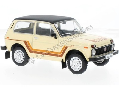 Cochesdemetal.es 1980 Lada Niva 5000 Beige Decorado 1:24 WhiteBox 124224 2