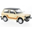 Cochesdemetal.es 1980 Lada Niva 5000 Beige Decorado 1:24 WhiteBox 124224