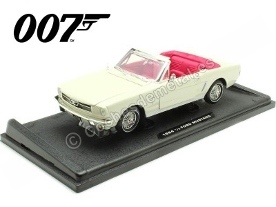 Cochesdemetal.es 1964 Ford Mustang 1/2 Convertible "007 James Bond Goldfinger" Blanco 1:18 Motor Max 79833