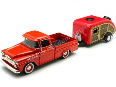 Cochesdemetal.es 1958 Chevrolet Apache Fleetline Rojo + Caravana Teardrop 1:24 Motor Max 79311-76083