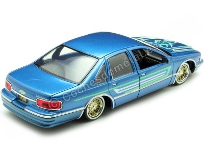 Cochesdemetal.es 1993 Chevrolet Caprice Lowrider Azul Metalizado Decorado 1:24 Motor Max 79022 2