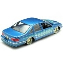 Cochesdemetal.es 1993 Chevrolet Caprice Lowrider Azul Metalizado Decorado 1:24 Motor Max 79022