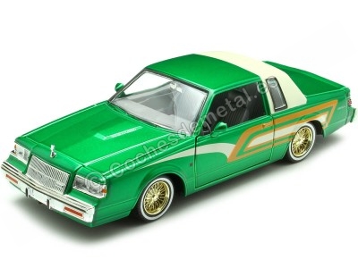 Cochesdemetal.es 1987 Buick Regal Lowrider Verde Metalizado Decorado 1:24 Motor Max 79023