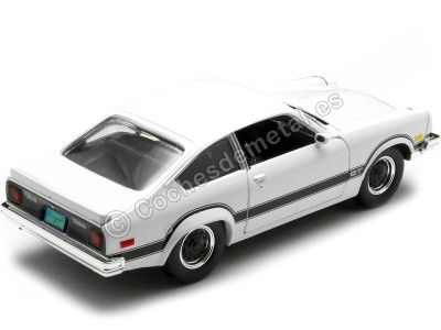 Cochesdemetal.es 1974 Chevrolet Vega GT Blanco Decorado 1:24 Motor Max 79048 2