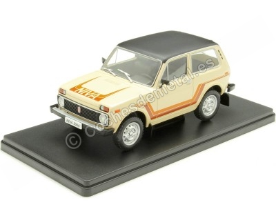 Cochesdemetal.es 1980 Lada Niva 5000 Beige Decorado 1:24 WhiteBox 124224