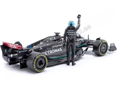 Cochesdemetal.es 2023 Mercedes-AMG Petronas W14 Fórmula 1 Nº63 George Russell + Figura del Piloto 1:24 Bburago 28037 2