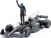 Cochesdemetal.es 2023 Mercedes-AMG Petronas W14 Fórmula 1 Nº63 George Russell + Figura del Piloto 1:24 Bburago 28037