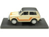 Cochesdemetal.es 1980 Lada Niva 5000 Beige Decorado 1:24 WhiteBox 124224