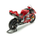 Cochesdemetal.es Set 12 2023 Ducati Desmosedici Team Lenovo Nº1 Francesco "Pecco" Bagnaia Campeon del Mundo MotoGP 1:18 Maist...