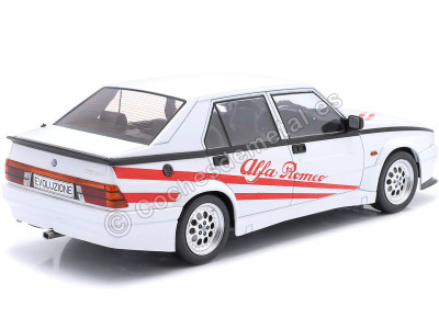 Cochesdemetal.es 1987 Alfa Romeo 75 Turbo Evoluzione Blanco Decorado 1:18 MC Group 18430 2