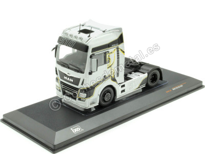 Cochesdemetal.es 2020 Cabeza Tractora MAN TGX XXL D 38 Blanco Decorado 1:43 IXO Models TR197.22