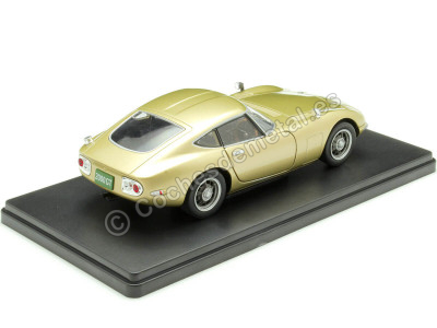 Cochesdemetal.es 1967 Toyota 2000 GT Beige Metalizado 1:24 WhiteBox 124229 2