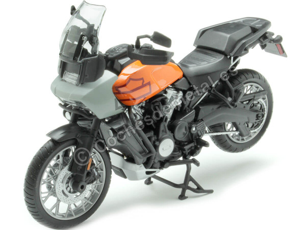 Cochesdemetal.es 2021 Harley-Davidson Pan America 1250 Naranja/Blanca 1:12 Maisto 32338