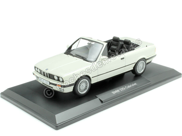 Cochesdemetal.es 1991 BMW 325i (E30) Cabriolet Blanco 1:18 Norev 183213