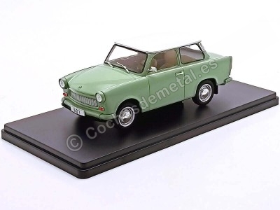 Cochesdemetal.es 1965 Trabant 601 Verde/Blanco 1:24 WhiteBox 124241