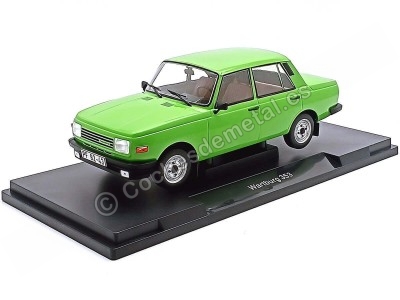 Cochesdemetal.es 1985 Wartburg 353 Verde 1:18 MC Group 18062