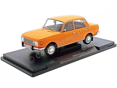 Cochesdemetal.es 1967 Wartburg 353 Naranja 1:18 MC Group 18061