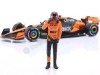 Cochesdemetal.es 2024 McLaren MCL38 Nº81 Oscar Piastri GP F1 Miami + Figura del Piloto 1:24 Bburago 28040