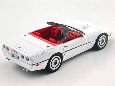 Cochesdemetal.es 1986 Chevrolet Corvette C4 Convertible Blanco 1:24 Motor Max 73298 2