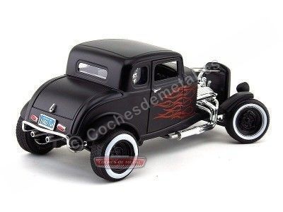 Cochesdemetal.es 1932 Ford Hot Rod 5-Window Coupe Negro con llamas 1:18 Motor Max 73172 2