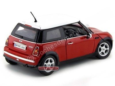 CARSDEMETAL.ES 2004 MINI COPER R50 RED-WHITE 1:18 MOTEUR MAX 73114 2