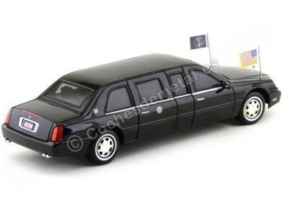2001 Cadillac Deville Presidential Limousine Negro 1:24 Lucky Diecast 24018 Cochesdemetal 1 - Coches de Metal  2