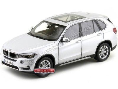 2013 BMW X5 Series F15 xDrive 5.0i Glazier Silver 1:18 Paragon Models 97072 Cochesdemetal.es