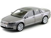 2011 Volkswagen Phaeton V6 Arabesque Silver 1:18 Kyosho 08831AS