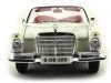 Cochesdemetal.es 1967 Mercedes-Benz 280SE (W111) Cabrio Beige 1:18 Maisto 31811