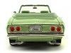 1969 Chevrolet Corvair Monza Convertible Verde 1:18 Lucky Diecast 92498 Cochesdemetal 4 - Coches de Metal 