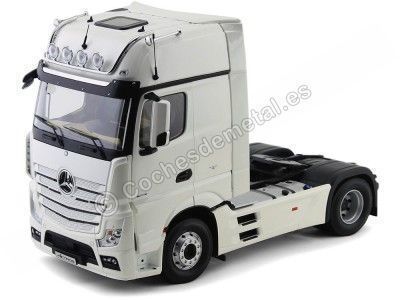 Cochesdemetal.es 2016 Cabeza Tractora Mercedes-Benz Actros 2 Gigaspace 4x2 FH 25 Blanco 1:18 NZG B66006402