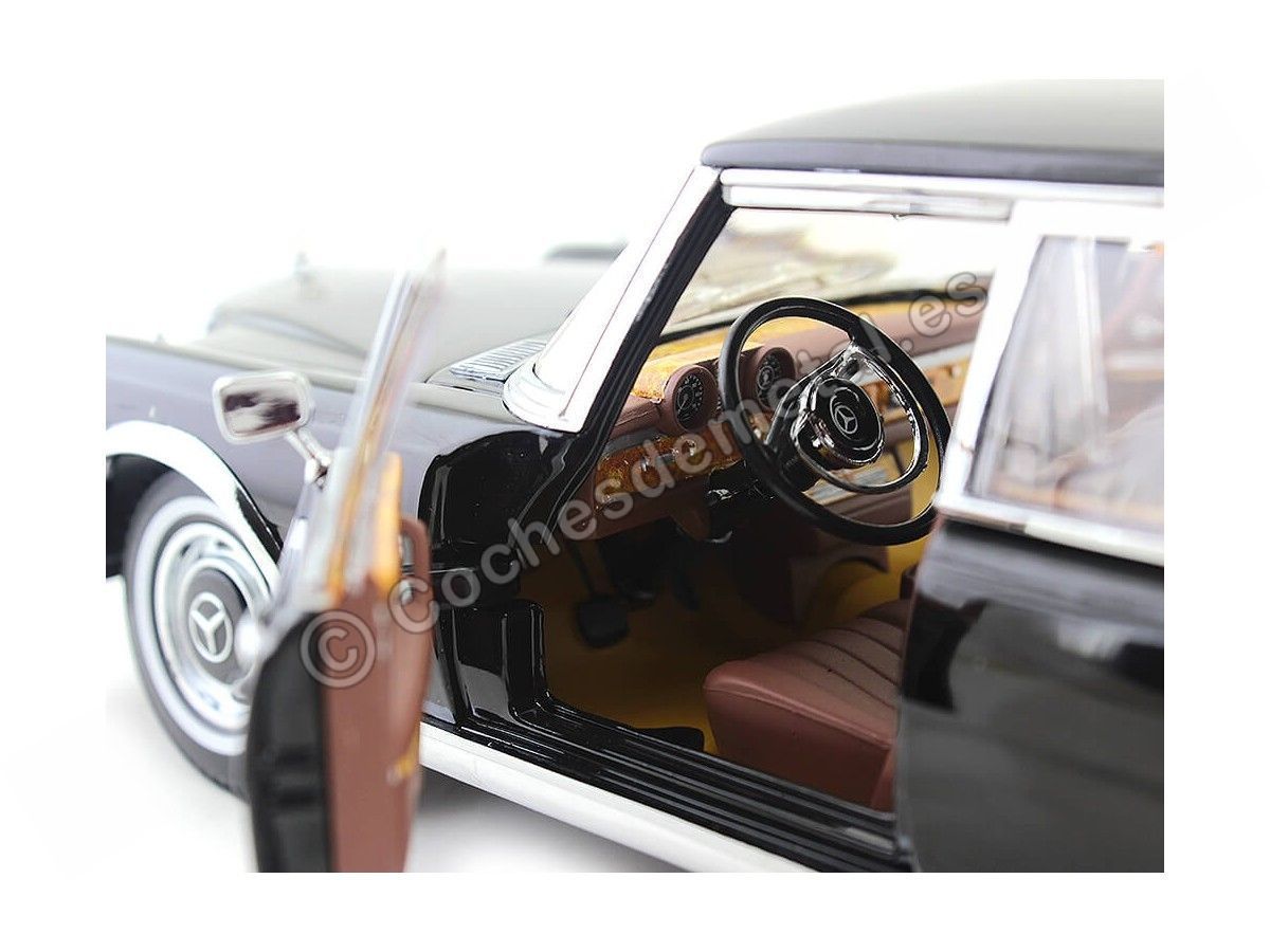 1966 Mercedes-Benz 600 Pullman Negro Metalizado 1:18 Sun Star 2202 