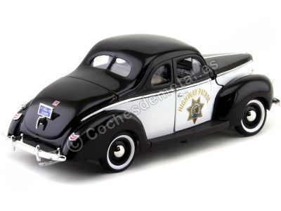 1940 Ford Deluxe Police "Highway Patrol" 1:18 Motor Max 73108 Cochesdemetal.es 2