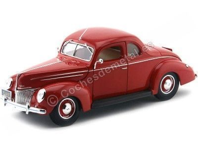 1939 Ford Deluxe Tudor Coupé Rojo Metalizado 1:18 Maisto 31180 Cochesdemetal.es