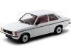 Carsdemetal.es 1977 Opel Kadett C2 Duas portas brancas 1:18 Triple-9 1800120