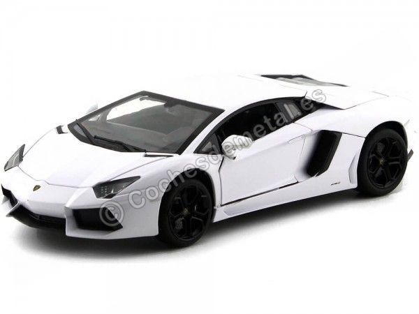 Carsdemetal.es 2013 Lamborghini Aventador LP700-4 Branco 1:18 Rastar 61300