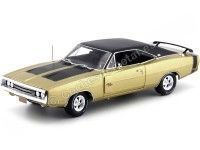 1970 Dodge Charger R/T SE Gold/Black 1:18 Auto World AMM1077