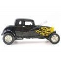 Cochesdemetal.es 1932 Ford Five-Window Coupe Negro con Llamas Amarillas 1:18 Motor Max 73171