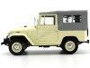 Cochesdemetal.es 1967 Toyota Land Cruiser FJ40 Beige-Grey 1:18 Triple-9 1800152