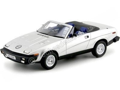 Cochesdemetal.es 1980 Triummph tr7 dhc gris metalized 1:18 Cult Scale Models CML0701