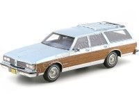 1985 Oldsmobile Custom Cruiser Blue Metallic 1:18 BoS-Models 313