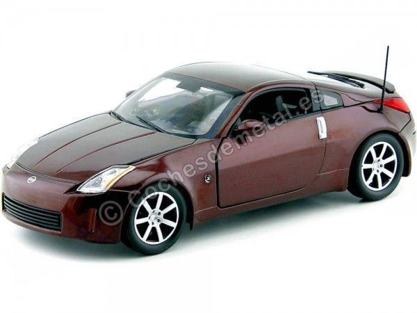 Cochesdemetal.es 2003 Nissan 350Z Coupé Vin Red Metallic 1:18 Auto World AW240