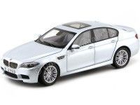 2015 BMW M5 V8 BiTurbo F10 Sedan Silverstone II 1:18 Dealer Edition 80432186353