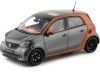 Cochesdemetal.es 2015 Smart Forfour Coupe (W453) Orange/Grey 1:18 Dealer Edition B66960298