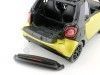 Cochesdemetal.es 2015 Smart Fortwo Cabriolet (A453) Noir / jaune 1:18 Édition du concessionnaire B66960289