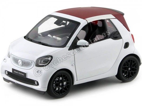 Carsdemetal.es 2015 Smart Fortwo Cabriolet (A453) Branco/Branco 1:18 Revester Edição B66960291