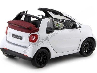 2015 Smart Fortwo Cabriolet (A453) White/White 1:18 Dealer Edition B66960291 Cochesdemetal.es 2