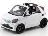 Carsdemetal.es 2015 Smart Fortwo Cabriolet (A453) Branco/Branco 1:18 Revester Edição B66960291