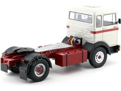 Cochesdemetal.es 1969 Camion Mercedes LPS 1632 Dos Ejes Silver-Red 1:18 Road Kings 180023 2